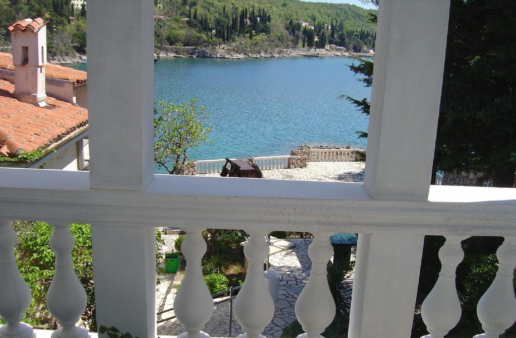 אומיסאליי Vila Jadranka Apartments And Rooms מראה חיצוני תמונה